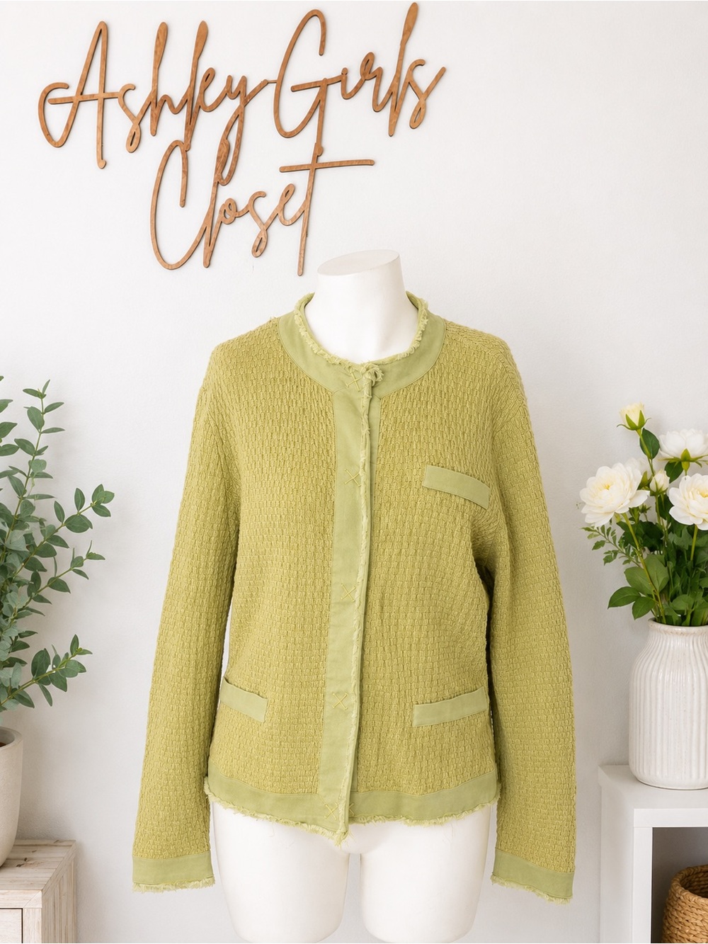 age Green Textured Open Front Raw Edge Cardigan Jacket Medium